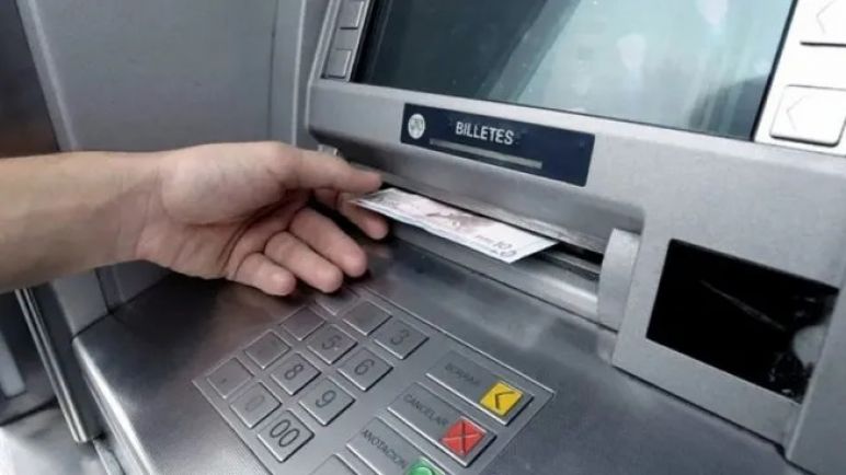 Semana corta: Bancos operarán solo tres días por feriados y con limitaciones en algunas operaciones